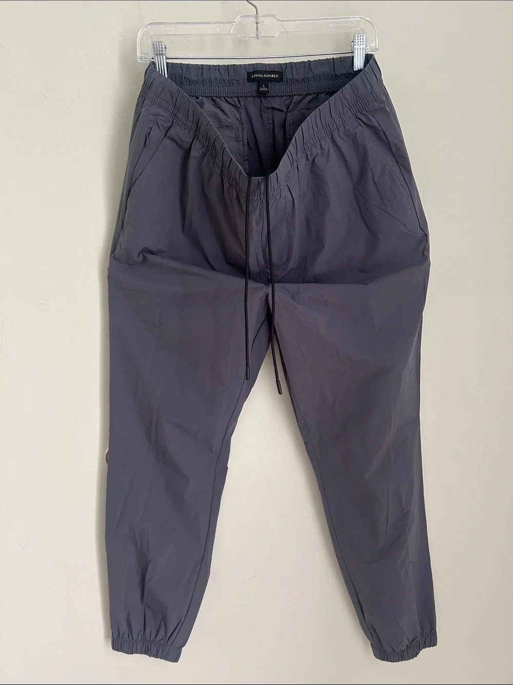 Banana Republic Men's Charcoal Elastic-Waist Jogger Pants